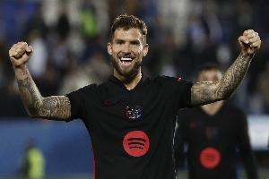 阿斯:伊尼戈离队让巴萨后防体系崩溃,急需重建 阿斯:伊尼戈离队让巴萨后防体系崩溃,急需重建