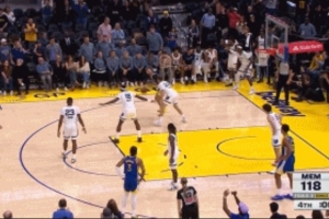 库里挥舞毛巾&全场鼓励手足相残😂!斯潘塞兄弟上演1V1对决 库里挥舞毛巾&全场鼓励手足相残😂!斯潘塞兄弟上演1V1对决