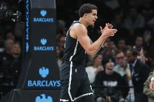 高炮台!小波特半场8中6&三分3中2 得到14分3篮板2助攻 高炮台!小波特半场8中6&三分3中2 得到14分3篮板2助攻