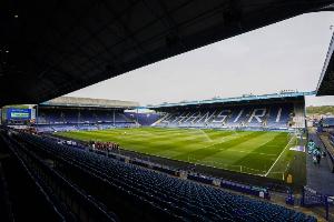 队报:谢周三破产扣分后,球迷们买门票、买商品拯救俱乐部 队报:谢周三破产扣分后,球迷们买门票、买商品拯救俱乐部