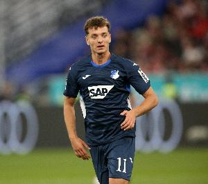 德天空:拜仁有意霍芬海姆前锋阿斯拉尼,但他本人梦想加盟巴萨 德天空:拜仁有意霍芬海姆前锋阿斯拉尼,但他本人梦想加盟巴萨