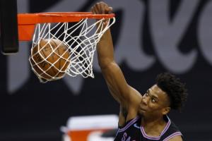 疯狂引援啊!媒体人:上海大概率将向怀特塞德提供一份合同 疯狂引援啊!媒体人:上海大概率将向怀特塞德提供一份合同