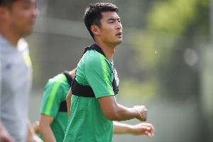 博主:近期出场机会寥寥,王子铭到国安基地自行加练 博主:近期出场机会寥寥,王子铭到国安基地自行加练