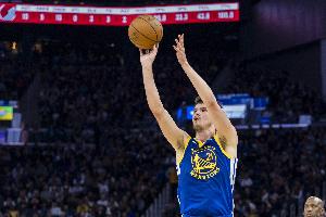 波斯特:我前四场比赛没发挥作用 所以今天能帮球队赢感觉很棒 波斯特:我前四场比赛没发挥作用 所以今天能帮球队赢感觉很棒