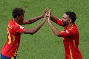 西班牙队总监谈国家德比冲突:我们很平静,国家队的氛围非常好 西班牙队总监谈国家德比冲突:我们很平静,国家队的氛围非常好