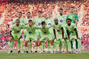 世体:巴萨洽谈秘鲁友谊赛弥补海外赛取消的损失,收入约800万欧 世体:巴萨洽谈秘鲁友谊赛弥补海外赛取消的损失,收入约800万欧