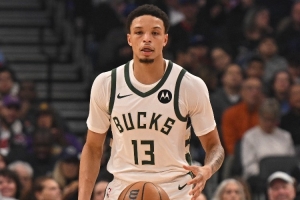 这场表现令人惊喜!罗林斯11中8&三分4中4砍下25分4助4断 这场表现令人惊喜!罗林斯11中8&三分4中4砍下25分4助4断