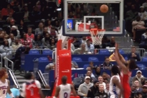 禁区任人飞!卡林顿送抛传 巴格利在恩比德头上点进还要加罚 禁区任人飞!卡林顿送抛传 巴格利在恩比德头上点进还要加罚