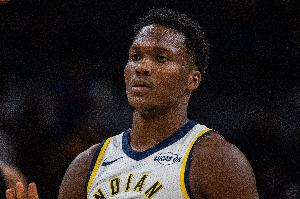 卡莱尔:马瑟林每周观察 托平右脚应力反应至少缺阵一个月 卡莱尔:马瑟林每周观察 托平右脚应力反应至少缺阵一个月