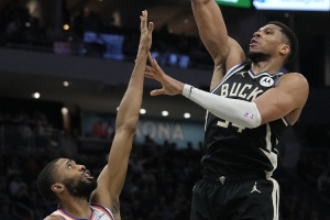 老里谈字母哥和尼克斯的交易流言:只有你们那边闹得沸沸扬扬 老里谈字母哥和尼克斯的交易流言:只有你们那边闹得沸沸扬扬