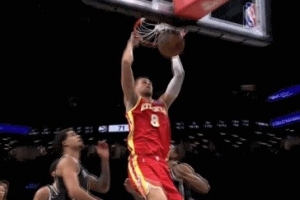 势大力沉!波津顺下接球起飞 双手暴扣打进可惜加罚不中 势大力沉!波津顺下接球起飞 双手暴扣打进可惜加罚不中