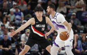 下放杨瀚森?媒体人:看球队决定了 开拓者是想培养的&得看他努力 下放杨瀚森?媒体人:看球队决定了 开拓者是想培养的&得看他努力