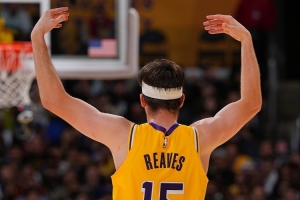 复仇!湖人上赛季首轮被森林狼淘汰 本赛季前五场两胜森林狼 复仇!湖人上赛季首轮被森林狼淘汰 本赛季前五场两胜森林狼