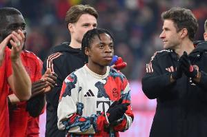 智慧麦克!德媒:17岁左边锋维斯多姆-麦克被拜仁视为另一超新星 智慧麦克!德媒:17岁左边锋维斯多姆-麦克被拜仁视为另一超新星