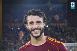 头槌首开记录!意甲官方:罗马中卫埃尔莫索当选本场比赛最佳球员 头槌首开记录!意甲官方:罗马中卫埃尔莫索当选本场比赛最佳球员