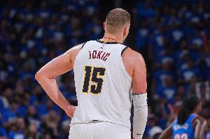 连续4场三双!约基奇:我只是努力用正确的方式打球 并希望顺遂 连续4场三双!约基奇:我只是努力用正确的方式打球 并希望顺遂