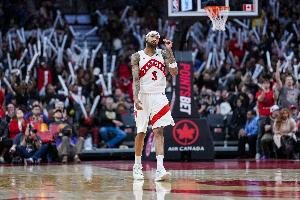 弹无虚发!英格拉姆首节4中4高效拿下9分1板2助1断1帽 弹无虚发!英格拉姆首节4中4高效拿下9分1板2助1断1帽