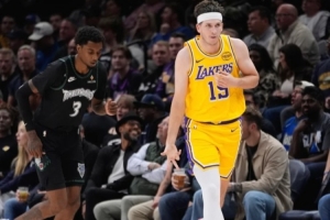 里夫斯绝杀;火箭连胜;弗拉格的成人礼? 里夫斯绝杀;火箭连胜;弗拉格的成人礼?