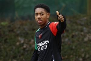 斯凯利:我享受与卡拉菲奥里竞争;不允许任何对手在酋长球场进球 斯凯利:我享受与卡拉菲奥里竞争;不允许任何对手在酋长球场进球