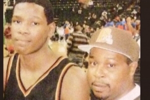 杜兰特:在我成长的每一步我爸其实一直都在 但他总是远离聚光灯 杜兰特:在我成长的每一步我爸其实一直都在 但他总是远离聚光灯