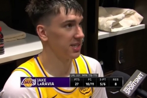 拉拉维亚:球队一直希望我得分上更具侵略性 尤其是目前多人缺阵 拉拉维亚:球队一直希望我得分上更具侵略性 尤其是目前多人缺阵