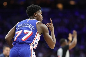 追梦:埃奇库姆打得像最佳新秀 继续这么打他可能进全明星 追梦:埃奇库姆打得像最佳新秀 继续这么打他可能进全明星