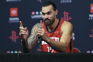 博伊尔斯:亚当斯的力量简直离谱 我还在比赛重问他是怎么训练的 博伊尔斯:亚当斯的力量简直离谱 我还在比赛重问他是怎么训练的