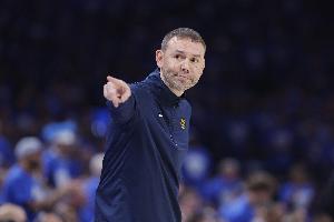 约基奇:阿德尔曼的轮换是欧洲风格的 谁表现出色就能留在场上 约基奇:阿德尔曼的轮换是欧洲风格的 谁表现出色就能留在场上