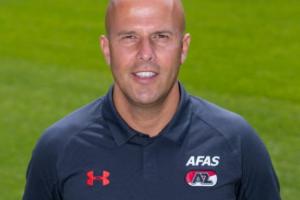 👀2019年41岁斯洛特初执教鞭,在荷兰5年从未遭遇3次及以上连败 👀2019年41岁斯洛特初执教鞭,在荷兰5年从未遭遇3次及以上连败