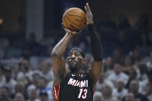 不怵文班!阿德巴约27中12砍全场最高31分&先发正负值唯一为正 不怵文班!阿德巴约27中12砍全场最高31分&先发正负值唯一为正