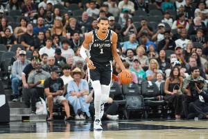 开季5胜0负!美媒发问:马刺本赛季的上限是? 开季5胜0负!美媒发问:马刺本赛季的上限是?