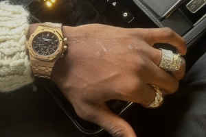 豪车名表 富贵逼人!小贾伦-杰克逊晒出穿搭合集 豪车名表 富贵逼人!小贾伦-杰克逊晒出穿搭合集