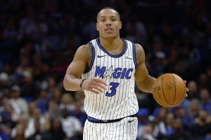 状态一般!贝恩11中4仅拿9分4板7助 4失误4犯规 状态一般!贝恩11中4仅拿9分4板7助 4失误4犯规