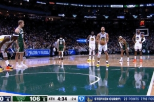 罚丢本赛季第一球!库里第四节制造犯规两罚一中 罚丢本赛季第一球!库里第四节制造犯规两罚一中