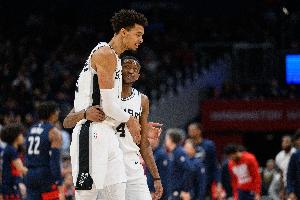 Skip:马刺5胜0负归功于文班的身高技术优势 福克斯还不在呢 Skip:马刺5胜0负归功于文班的身高技术优势 福克斯还不在呢