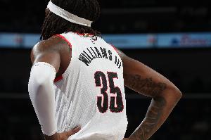 罗威谈复出感受:还不错但有一点点不自在 比赛速度之快远超想象 罗威谈复出感受:还不错但有一点点不自在 比赛速度之快远超想象