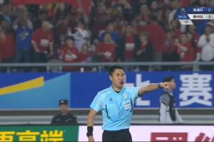 进点球大战!苏超决赛-90分钟南通队0-0泰州队 范厚泰失单刀 进点球大战!苏超决赛-90分钟南通队0-0泰州队 范厚泰失单刀