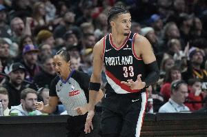 斯普利特:卡马拉本场起到了关键作用 这是一场属于团队的胜利 斯普利特:卡马拉本场起到了关键作用 这是一场属于团队的胜利