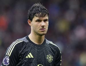 队报:拉门斯左右脚都有不错传球能力,曼联通过长传打法更直接 队报:拉门斯左右脚都有不错传球能力,曼联通过长传打法更直接