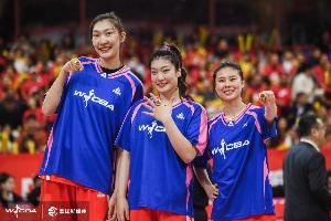 金元女篮谢幕!本赛季国手年薪大幅下滑至200万元以下 金元女篮谢幕!本赛季国手年薪大幅下滑至200万元以下