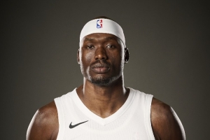 杨健:斯普利特忍不了里斯了 一个5号位怎么比小阵容防得还难受 杨健:斯普利特忍不了里斯了 一个5号位怎么比小阵容防得还难受