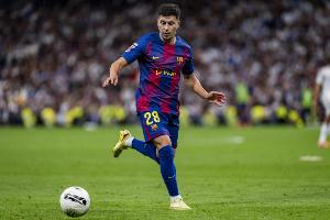 每体:巴萨视伯纳尔为未来中场核心 弗里克计划11月给他比赛时间 每体:巴萨视伯纳尔为未来中场核心 弗里克计划11月给他比赛时间