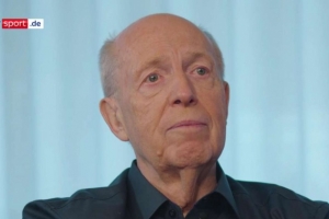 前药厂经理:今晚运气好或能爆冷,拜仁的统治力无损德甲吸引力 前药厂经理:今晚运气好或能爆冷,拜仁的统治力无损德甲吸引力