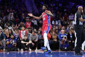 恩比德:绿军虽然缺少塔图姆但实力依旧强劲 他们会没事的 恩比德:绿军虽然缺少塔图姆但实力依旧强劲 他们会没事的