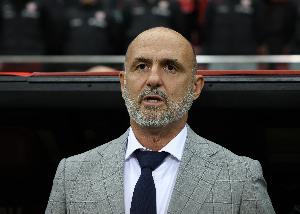 不太出名😂媒体人：普罗别日和拉巴迪亚入围国足主帅最后名单