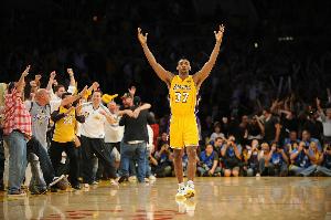 阿泰：我现在的人生目标是投身政治  把各大帮派都团结起来