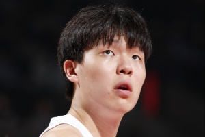 斯普利特：瀚森每天都在加强身体&提升速度 或会去发展联盟打打球