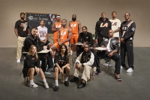 有点小帅！快船发布新赛季城市版球衣宣传海报 同时发布同款周边