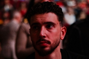 火箭开赛季0胜2负后7胜1负！申京：我们才刚刚开始🚀