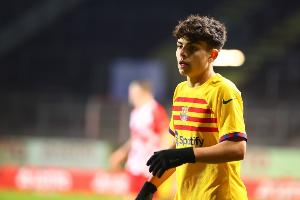 世体：哈维·埃斯帕特等多名巴萨小将将出战巴萨B队比赛